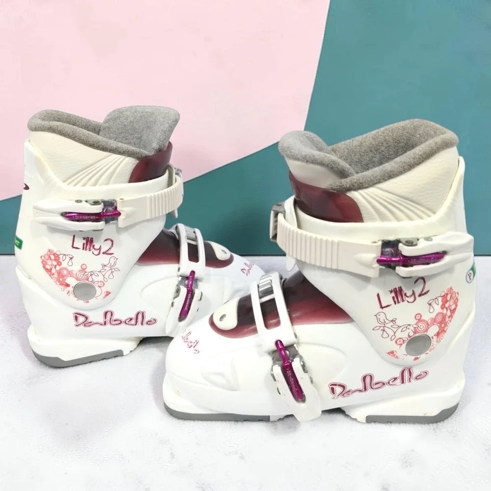 Dalbello Lilly 2 Girls Ski Boots Size 22.5 Mondo US 3.5-4.5 White Burgundy 262mm